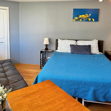 Spacious Studio W/ Parking, Beach/Mall/Park ホノルル エクステリア 写真
